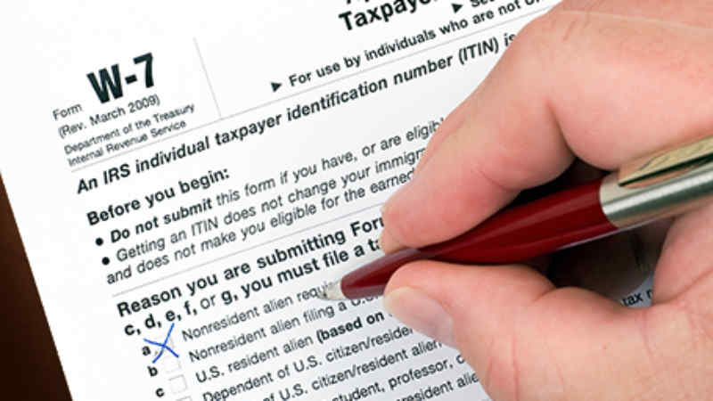 W-7 Tax Form